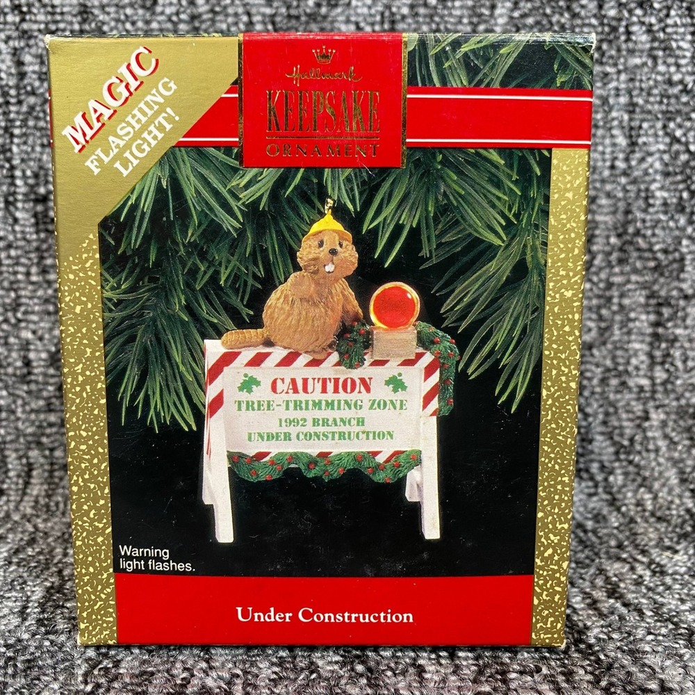 VTG Hallmark Keepsake Ornament Under Construction Beaver 1992 Magic Light Box